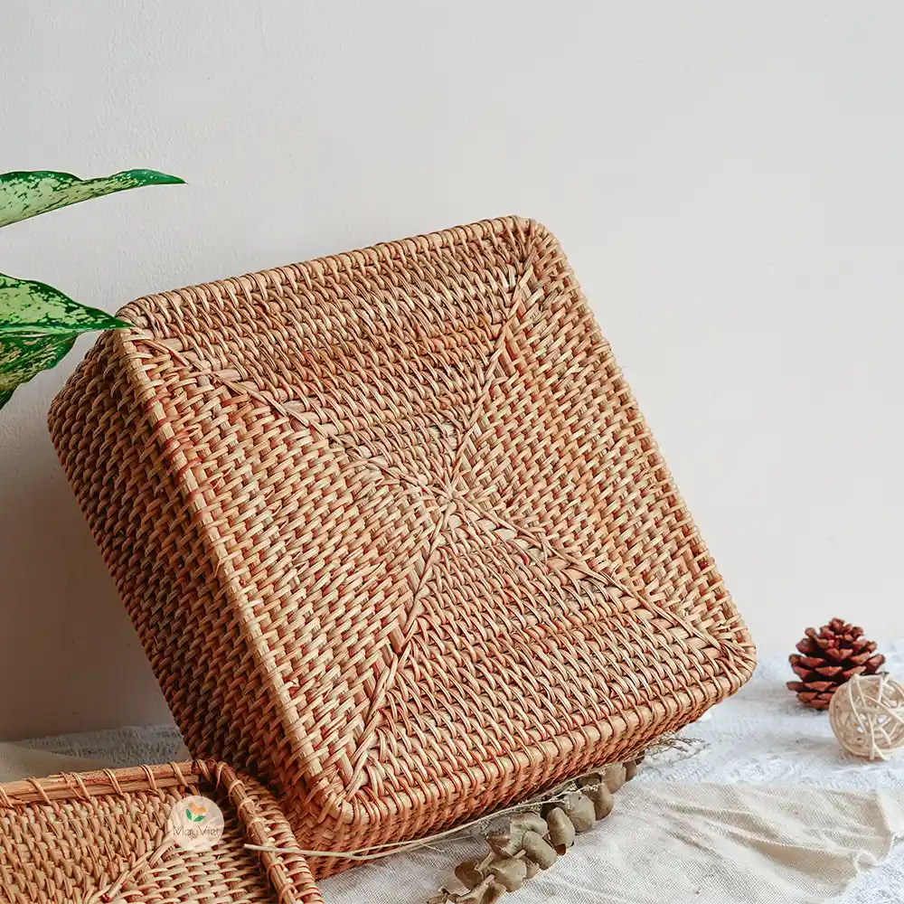 Wicker Rattan 4 Compartment Basket with Lid