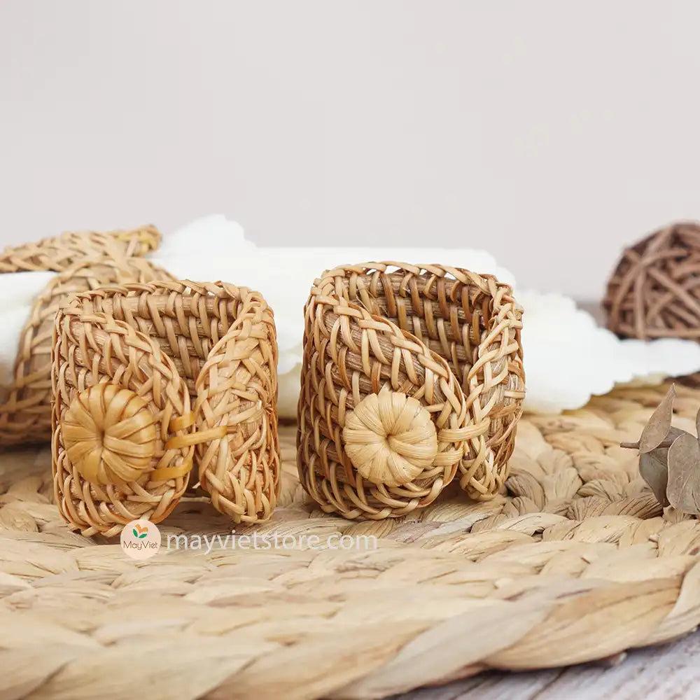 Made from natural rattan, this strainer offers a unique and boho-inspired touch to your tea rituals. This tea strainer is designed to be used with loose tea leaves. It helps separate the leaves from the liquid, allowing you to enjoy a smooth and flavorful cup of tea. The strainer effectively filters out any residue, ensuring a clean and enjoyable tea-drinking experience.
