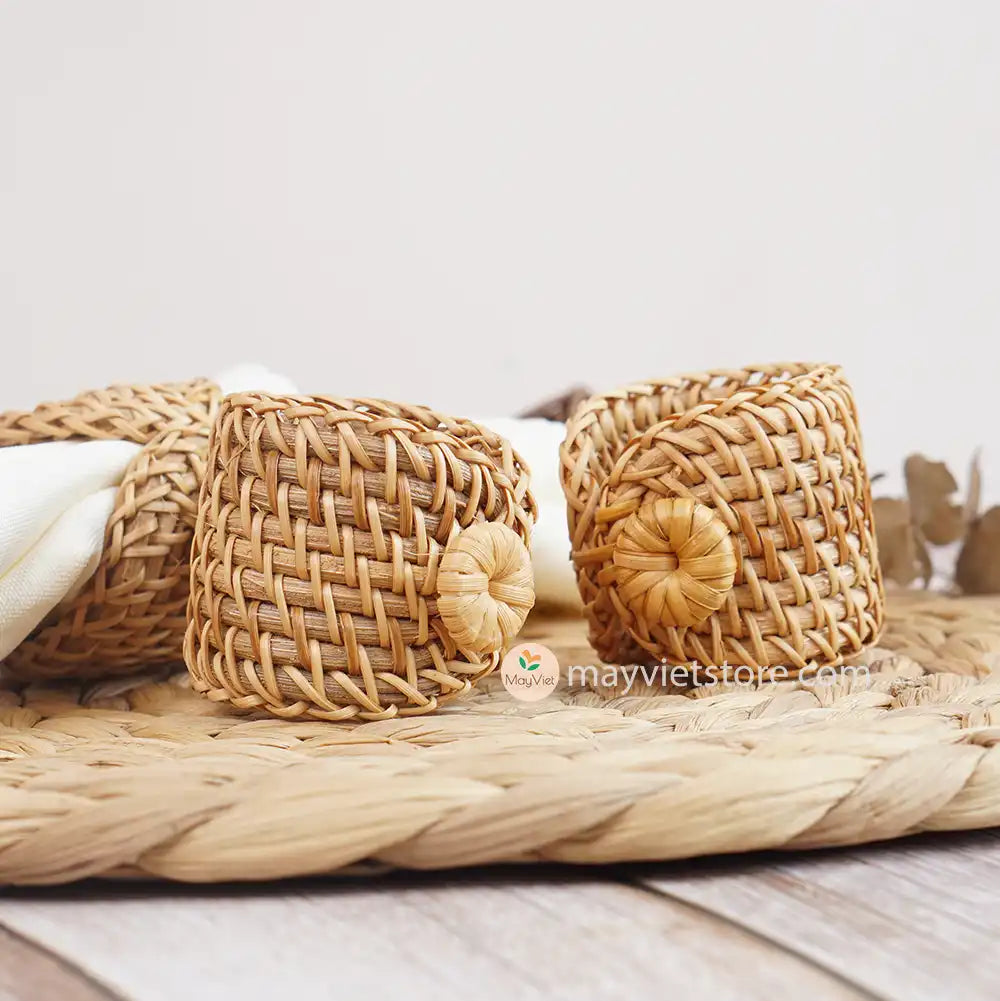 Made from natural rattan, this strainer offers a unique and boho-inspired touch to your tea rituals. This tea strainer is designed to be used with loose tea leaves. It helps separate the leaves from the liquid, allowing you to enjoy a smooth and flavorful cup of tea. The strainer effectively filters out any residue, ensuring a clean and enjoyable tea-drinking experience.
