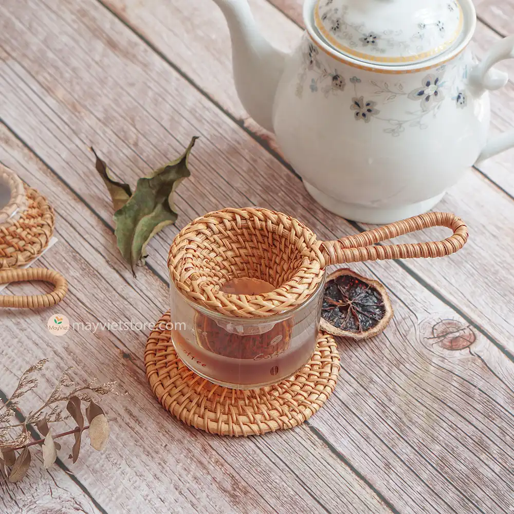 Made from natural rattan, this strainer offers a unique and boho-inspired touch to your tea rituals. This tea strainer is designed to be used with loose tea leaves. It helps separate the leaves from the liquid, allowing you to enjoy a smooth and flavorful cup of tea. The strainer effectively filters out any residue, ensuring a clean and enjoyable tea-drinking experience.